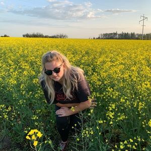 Meet your Posher, Renee